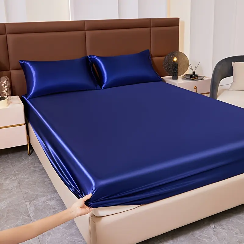 1 Set (4 Pcs) Satin Silk Bed Set- Color: Navy Blue - Image 4